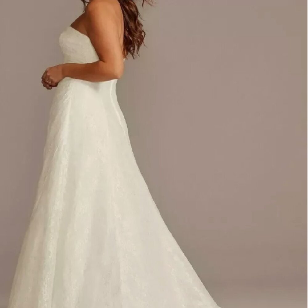 NEW David's Bridal Wedding Dress
